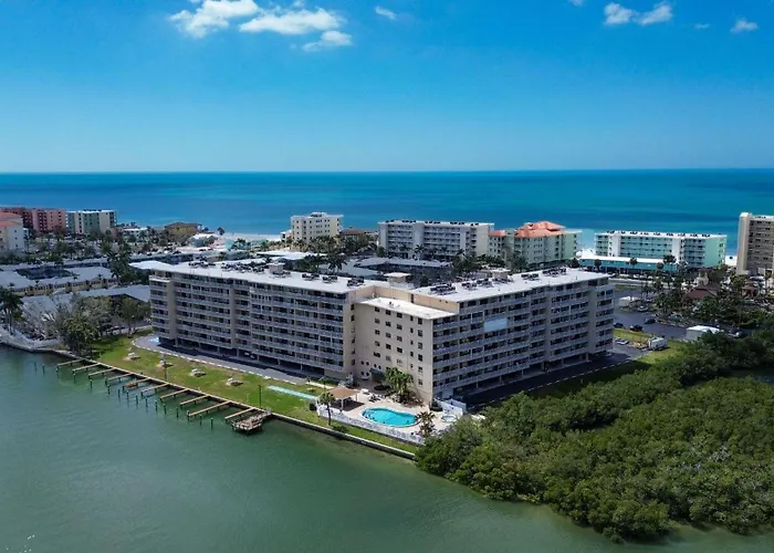 Holiday home Bayshore Yacht & Tennis 211 - Premier *