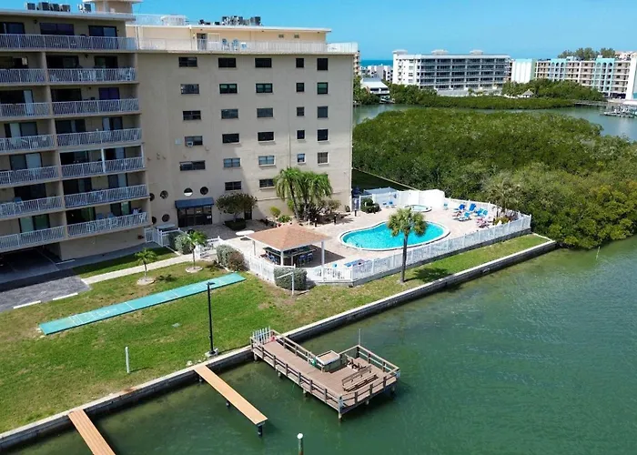 Bayshore Yacht & Tennis 211 - Premier * Clearwater Beach