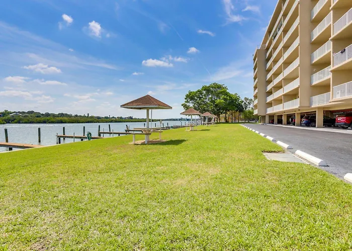 Bayshore Yacht & Tennis 211 - Premier Holiday home Clearwater Beach